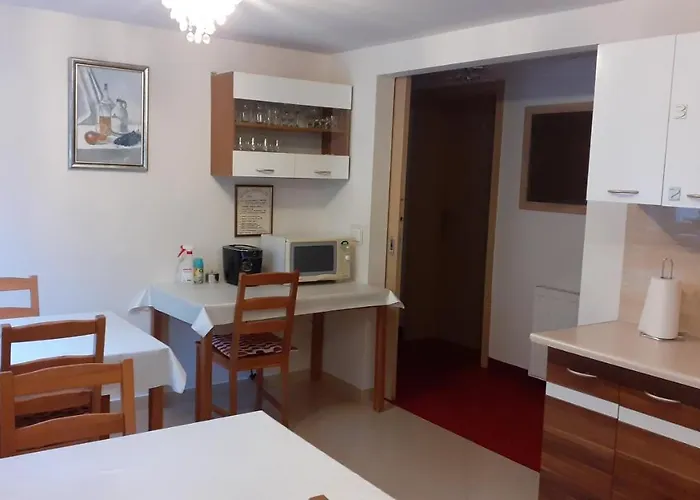 Ambra בית אירוח