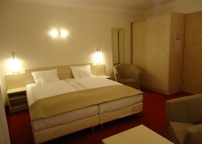 Ambra שצ'קלארסקה פוראובה