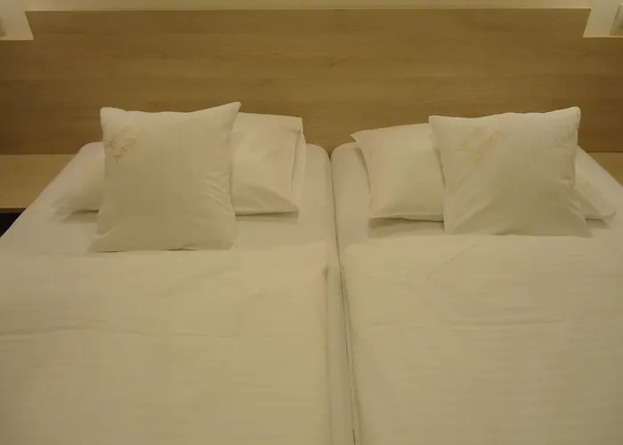 Ambra * שצ'קלארסקה פוראובה