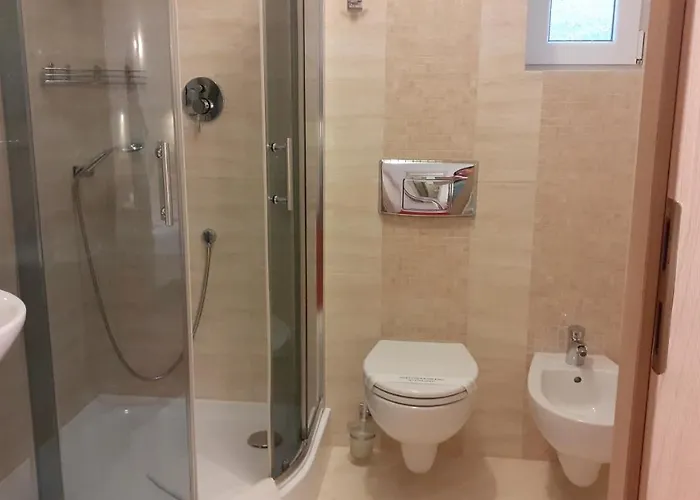 Δωμάτια σε οικογενειακή κατοικία Ambra